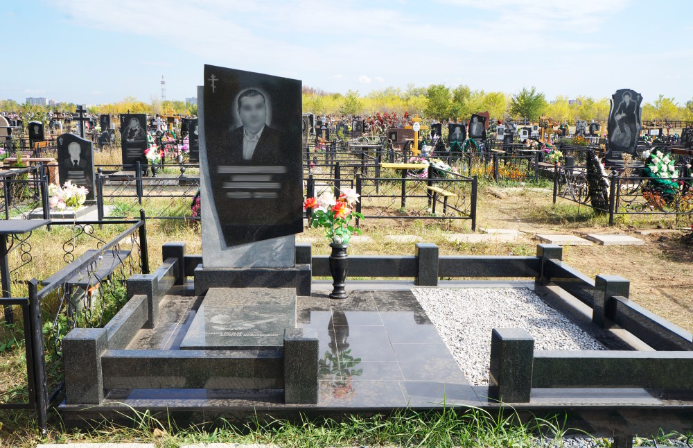 Эксклюзивные памятники: современные решения для памяти о близких