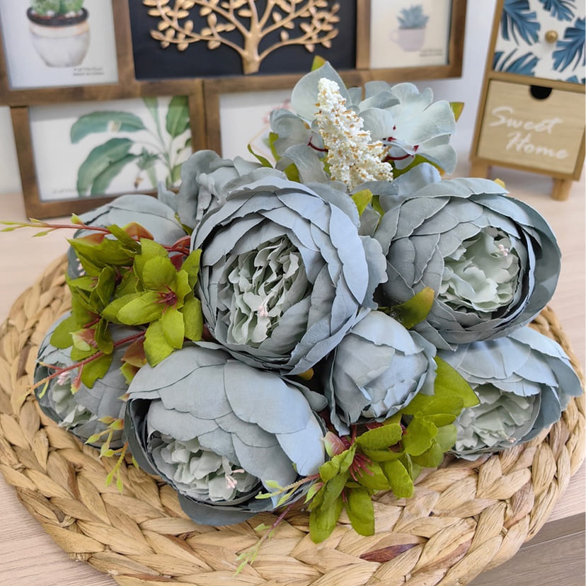 Искусственные цветы на могилу в Тольятти | Цветы искусственные «Пионы», серо-голубые, букет